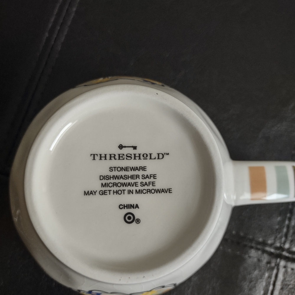 Threshold "Cat Mom" Stoneware Mug with Gold Trim and Crinkle Finish - Picture 7 of 9